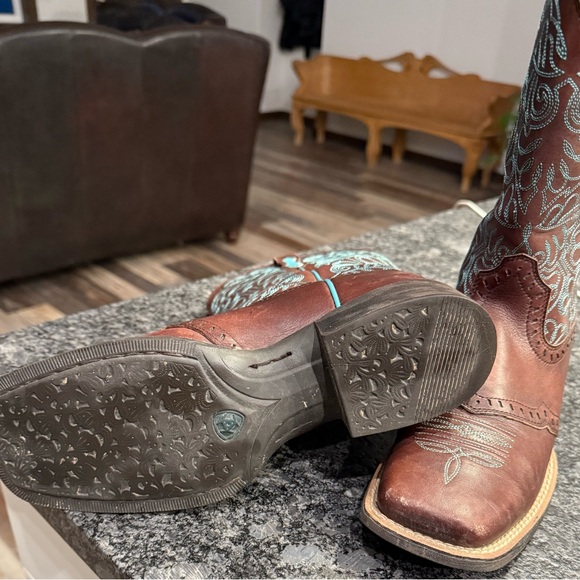 Women’s Ariat western boot - Picture 3 of 8